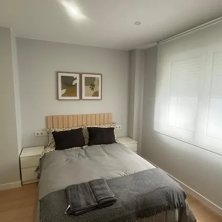 Cancela, Super Luminoso Y Bien Situado Lägenhet A Coruña